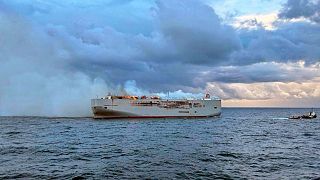 آتش‌سوزی در کشتی باربری در سواحل هلند