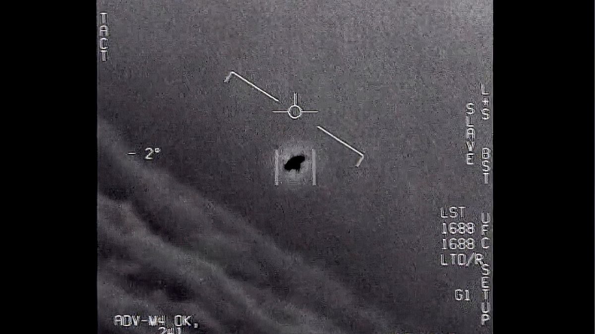 Инопланетяне существуют: военные США свидетельствуют в Конгрессе о  наблюдениях за НЛО | Euronews