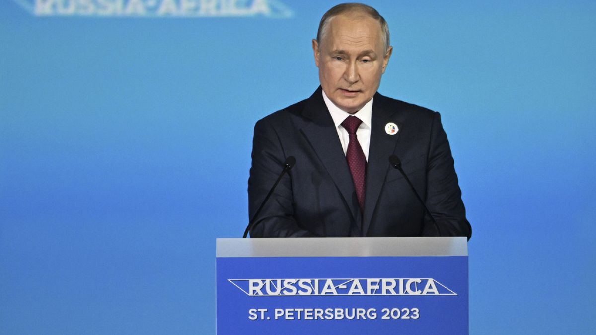 Presidente da Rússia, Vladimir Putin, na Cimeira Rússia-'Africa, em São Petersburgo