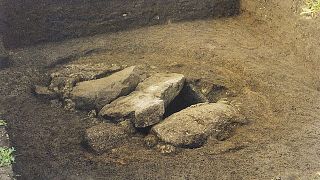 گور باستانی یافت شده در مجمع‌الجزایر سیلی