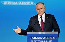 Rusya lideri Vladimir Putin St Petersburg'da düzenlenen Rusya-Afrika zirvesinde konuştu