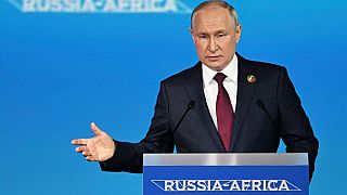 Rusya lideri Vladimir Putin St Petersburg'da düzenlenen Rusya-Afrika zirvesinde konuştu