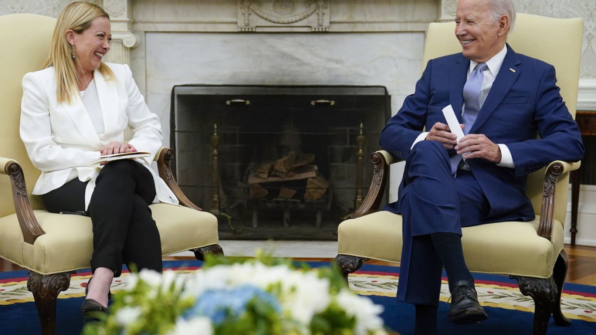 Giorgia Meloni olasz miniszterelnök (balra) Joe Biden amerikai elnök vendége volt a Fehér Házban 2023.07.27-én. 