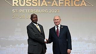 Sommet Russie-Afrique : Mnangagwa et Museveni rencontrent Poutine