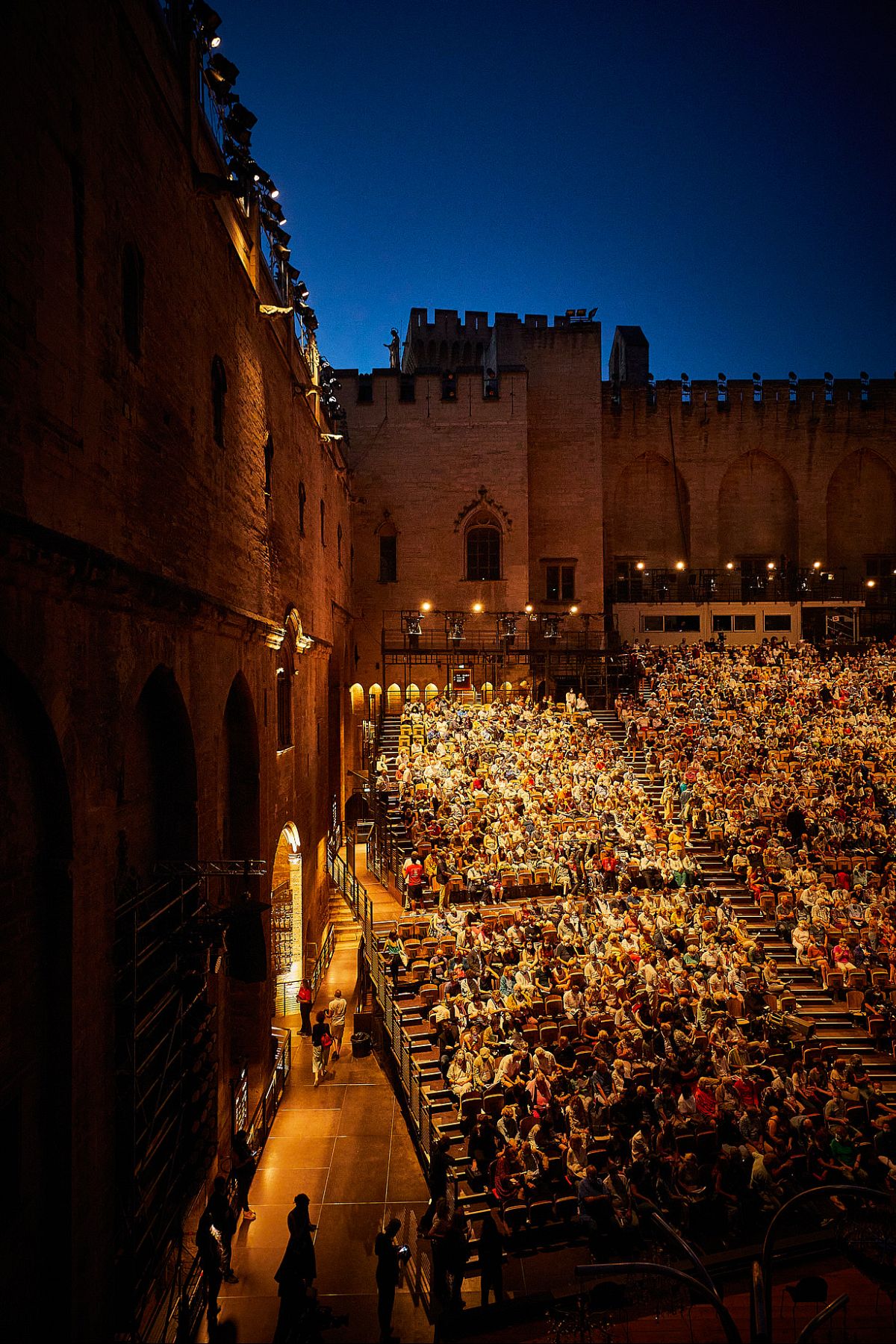Festival d’Avignon: 'We won’t let political mistakes build walls ...