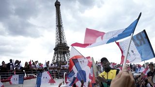 الكشف عن الشعلة الأولمبية في باريس