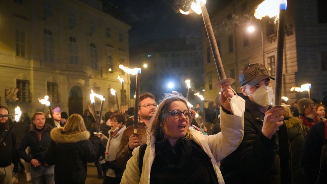 Far-right Activists Rally In Austria Calling For End To ‘The Great Replacement’ | Euronews