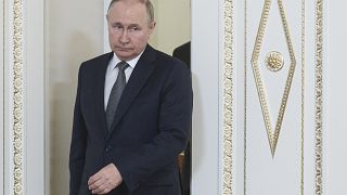 Vlagyimir Putyin orosz elnök a Konstantin-palotában Szentpétervárott 2023. július 26-án.
