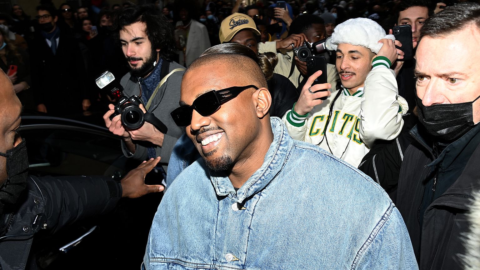 Is all forgiven for Kanye Ye West? Twitter reinstates rappers account |  Euronews