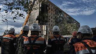 Το κτίριο που χτυπήθηκε στο Κρύβι Ριχ όπου έχασε τη ζωή του και ένα 10χρονο παιδί