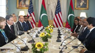 وزير الخارجية أنطوني بلينكن يتحدث خلال اجتماع مع وزير خارجية جزر المالديف عبد الله شهيد في وزارة الخارجية في واشنطن، في 15 يونيو 2023.
