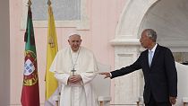 Папа римский Франциск и президент Португалии Марселу Ребелу де Соуза
