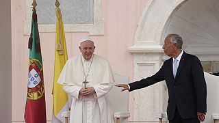 Папа римский Франциск и президент Португалии Марселу Ребелу де Соуза