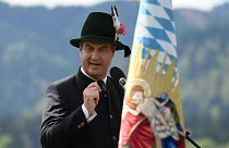 رئيس وزراء ولاية بافاريا وزعيم حزب الاتحاد الاجتماعي المسيحي ماركوس سودير يرتدي الزي البافاري التقليدي، جنوب ألمانيا، 7 مايو 2023
