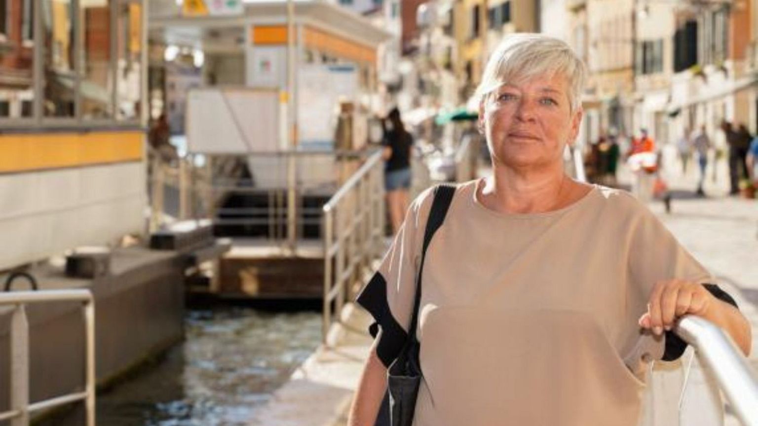 The voice behind the viral cry "Attenzione pickpocket" has been revealed as a right-wing city counsellor