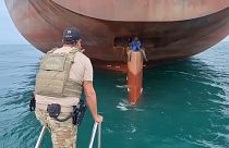 Guarda Costeira brasileira estabelece contacto com migrantes clandestinos