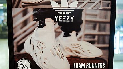 adidas gazelle silver green womens Adidas Yeezy Boost 350 V2 Bone