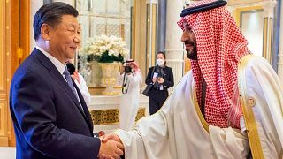 Hszi Csin-ping kínai elnök és Mohammad bin-Szalmán szaúdi koronaherceg, Dzsidda, 2022. december 10.