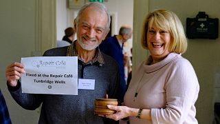 Tunbridge Wells Repair Cafe има 75 доброволци.