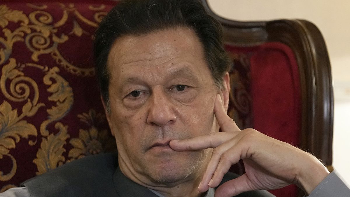 Arquivo: Ex-PM paquistanês Imran Khan
