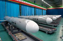صواريخ الكروز البحرية التي تحمل اسم أبو مهدي معروضة خلال مراسم تسليمها لكل من البحرية الإيرانية وكذلك البحرية التابعة للحرس الثوري الإيراني.