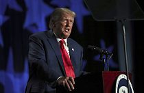 El expresidente Donald Trump habla en la 56ª gala anual Silver Elephant en Columbia, Carolina del Sur, el sábado 5 de agosto de 2023.
