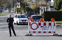 إجلاء سكان شارع في بادربورن عقب اكتشاف قنبلة من حقبة الحرب العالمية الثانية أثناء أعمال البناء في ألمانيا،  الأحد 8 أبريل 2018.