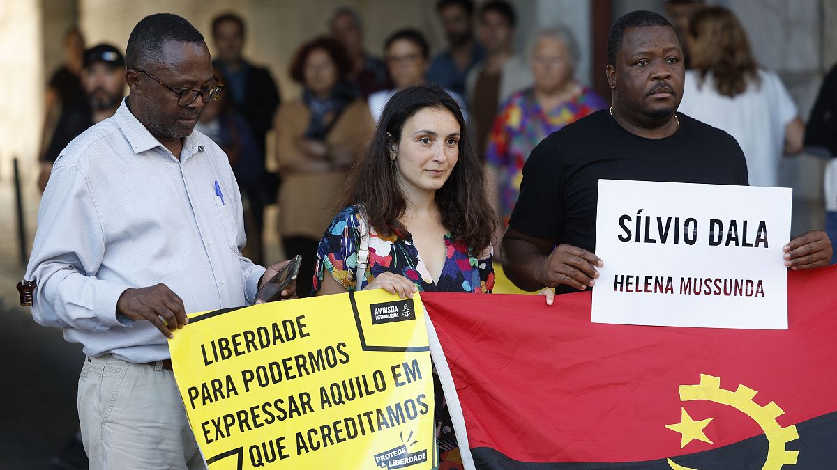 Vigília por justiça para as vítimas da violência policial em Angola. Lisboa, Portugal - julho 2023