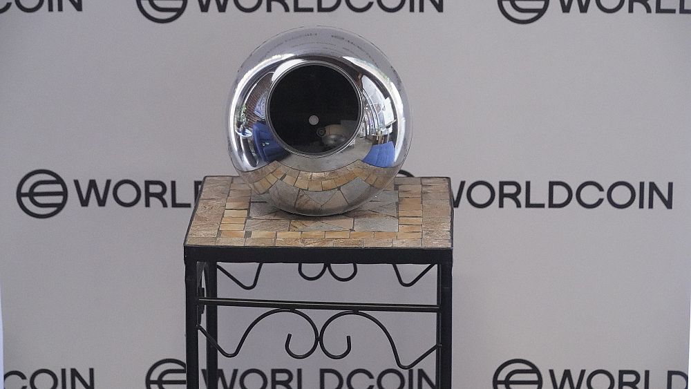 Worldcoin: Das Kryptoprojekt, das mit seiner irisbasierten Identifikationstechnologie die Welt erobern will