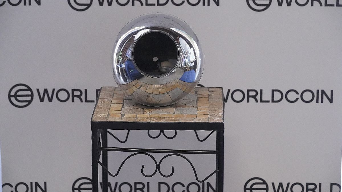 Worldcoin s iris ID technology will extend to companies and government