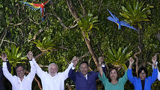 Da esquerda para a direita, presidente da Colômbia, do Brasil, da Bolívia, do Peru e vice-presidente da Venezuela.