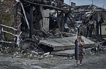 Ukrayna'nın Donetsk bölgesindeki Pokrovsk kentinde gerçekleşen Rus füze saldırılarının ardından hasar gören binalar,  9 Ağustos 2023 