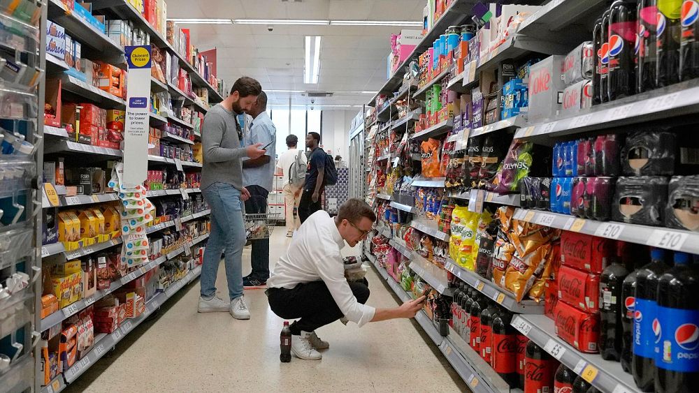 Inflation slows down in France, UK economy grows by 0.2%