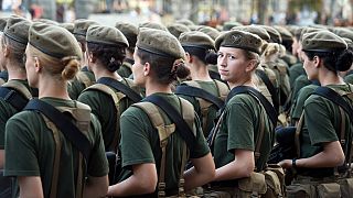 Ukrayna ordusunda 60 bin kadın görevli / Arşiv