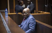 L'ancien président sud-africain Jacob Zuma comparaît devant la Haute Cour de Pietermaritzburg à Pietermaritzburg, en Afrique du Sud, le 17 avril 2023.