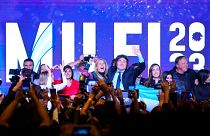 Ликование в предвыборном штабе Хавьера Милея, кандидаты в президенты Аргентины от коалиции "Свобода наступает" (Avanza Libertad).
