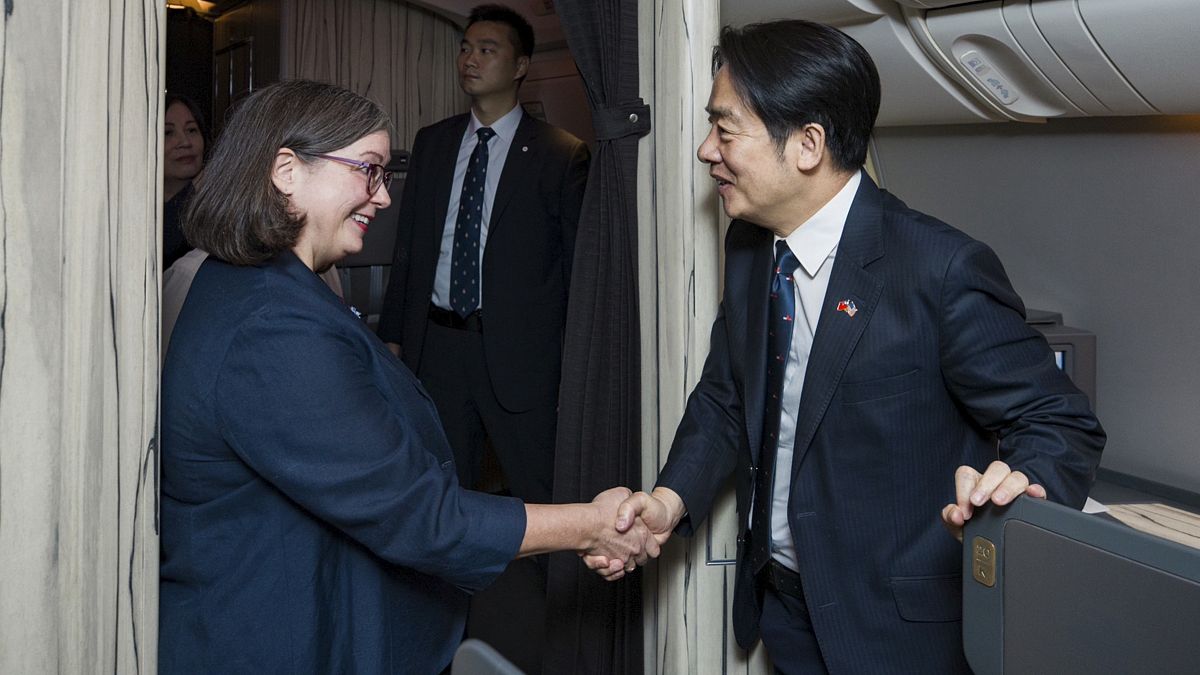 نائب رئيسة تايوان وليام لاي يصل الولايات المتحدة الأمريكية