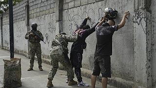 Ecuadorban elfajult a bandaháború, több mint kétszeresére nőtt a gyilkosságok száma