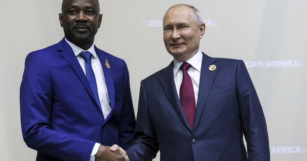 Mali’s president engages Putin on phone about Niger coup