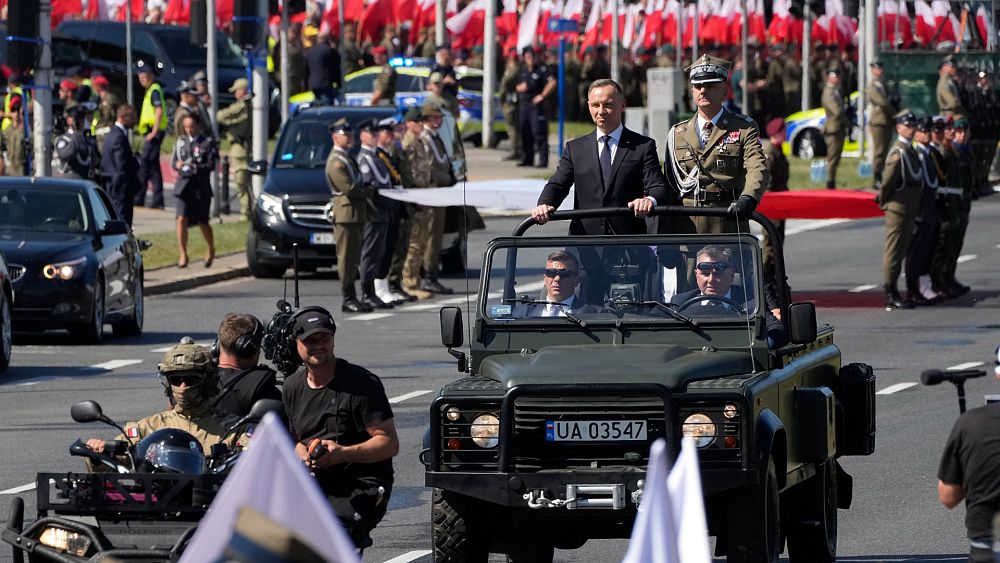 Polska: Bezpieczeństwo jest częstym tematem w związku ze zbliżającymi się wyborami parlamentarnymi