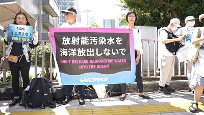 من المظاهرة أمام مقر رئيس الوزراء فوميو كيشيدا في طوكيو