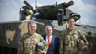 A magyar kormányfő a Rheinmetall zalaegerszegi harckocsigyárának avatásán