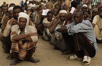 مهاجران اتیوپیایی برای رسیدن به عربستان سعودی در یکی از شهرهای مرزی یمن در سال ۲۰۱۲