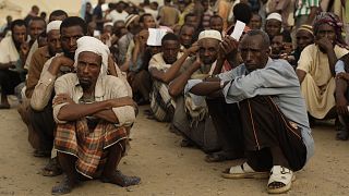 مهاجران اتیوپیایی برای رسیدن به عربستان سعودی در یکی از شهرهای مرزی یمن در سال ۲۰۱۲