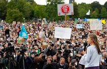 Greta Thunberg, ativista sueca do clima, discursa durante a greve mundial contra o clima "Fridays for Future", em Berlim, Alemanha.