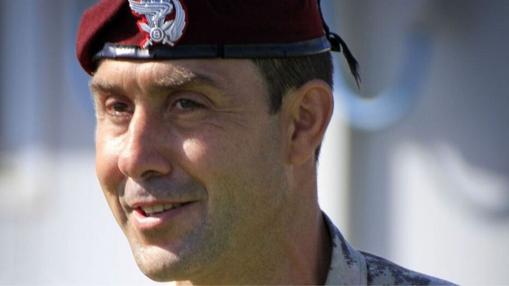 Italian general Roberto Vannacci fired after homophobic and racist remarks in book thumbnail