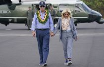 Joe Biden, presidente de Estados Unidos, y su esposa Jill en Lahaina, en la isla de Maui, en Hawái.