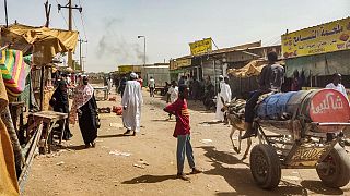 Soudan : après les pillages, on trouve de tout au "marché Daglo"