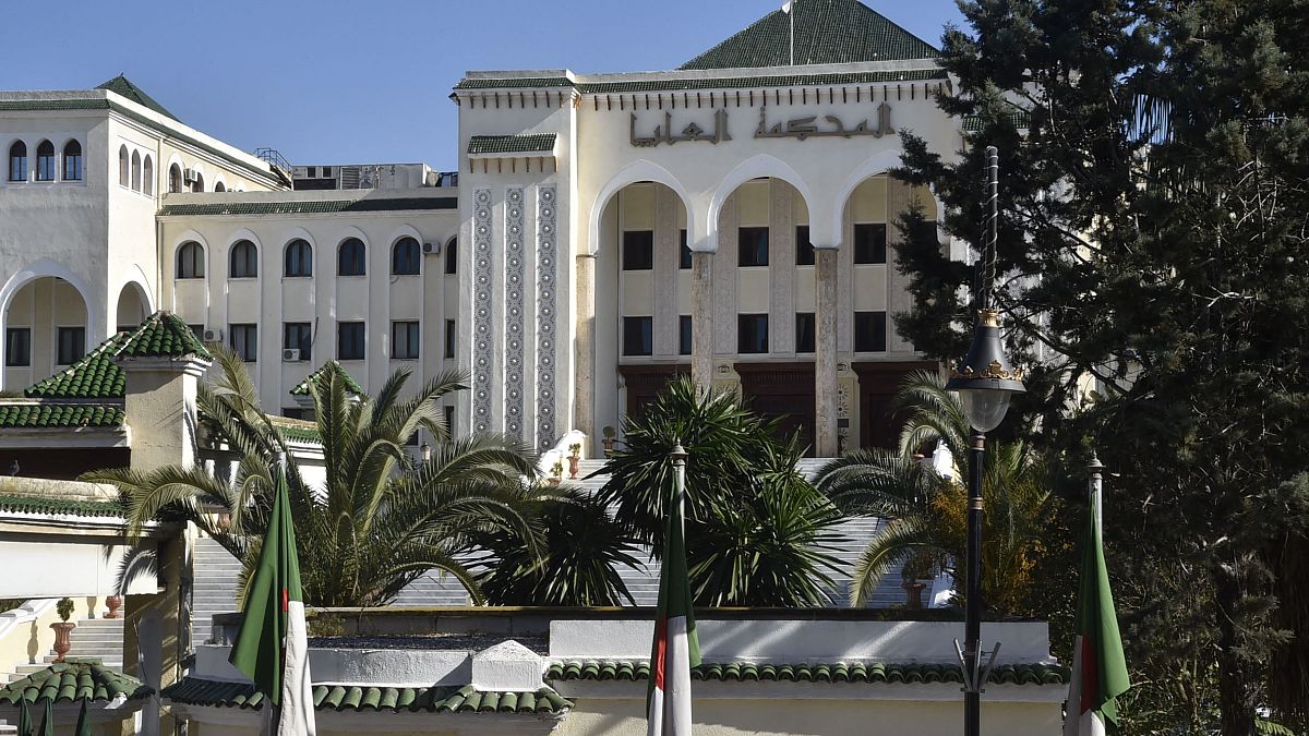 المحكمة العليا الجزائرية في ضاحية الأبيار، الجزائر العاصمة 