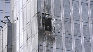 Ukrayna menşeli olduğu iddia edilen İHA, Rusya'nın başkenti Moskova'da havada imha edildikten sonra bir binaya isabet etti